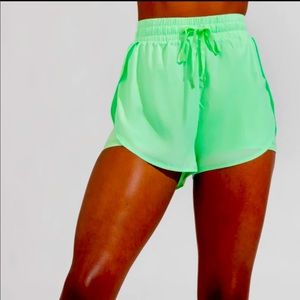 BNWT buffbunny lifesaver shorts